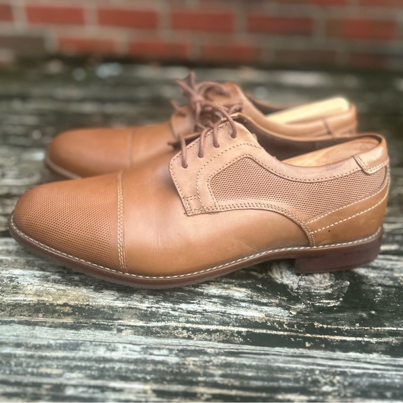 NWOB Rockport Saxxen Cognac Cap-Toe Brown Leather 8.5 Derby Oxford Dress Shoe E8